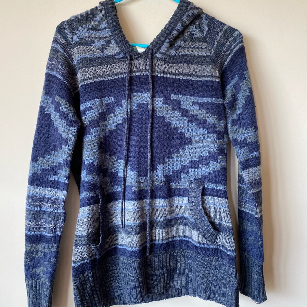 Blue and gray Aztec print hoodie